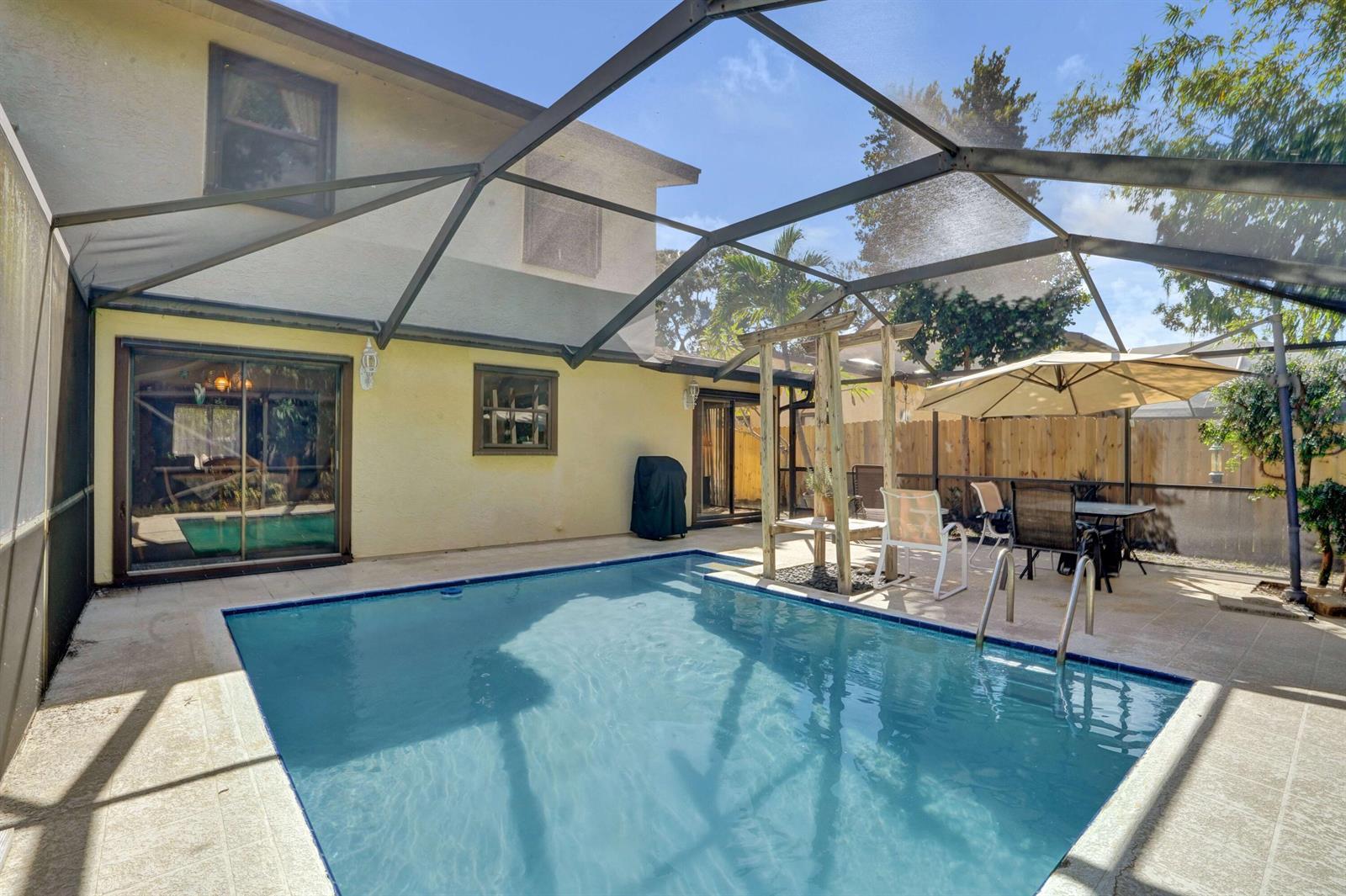 1065 RAINTREE Lane, Palm Beach Gardens FL 33410 photo 4