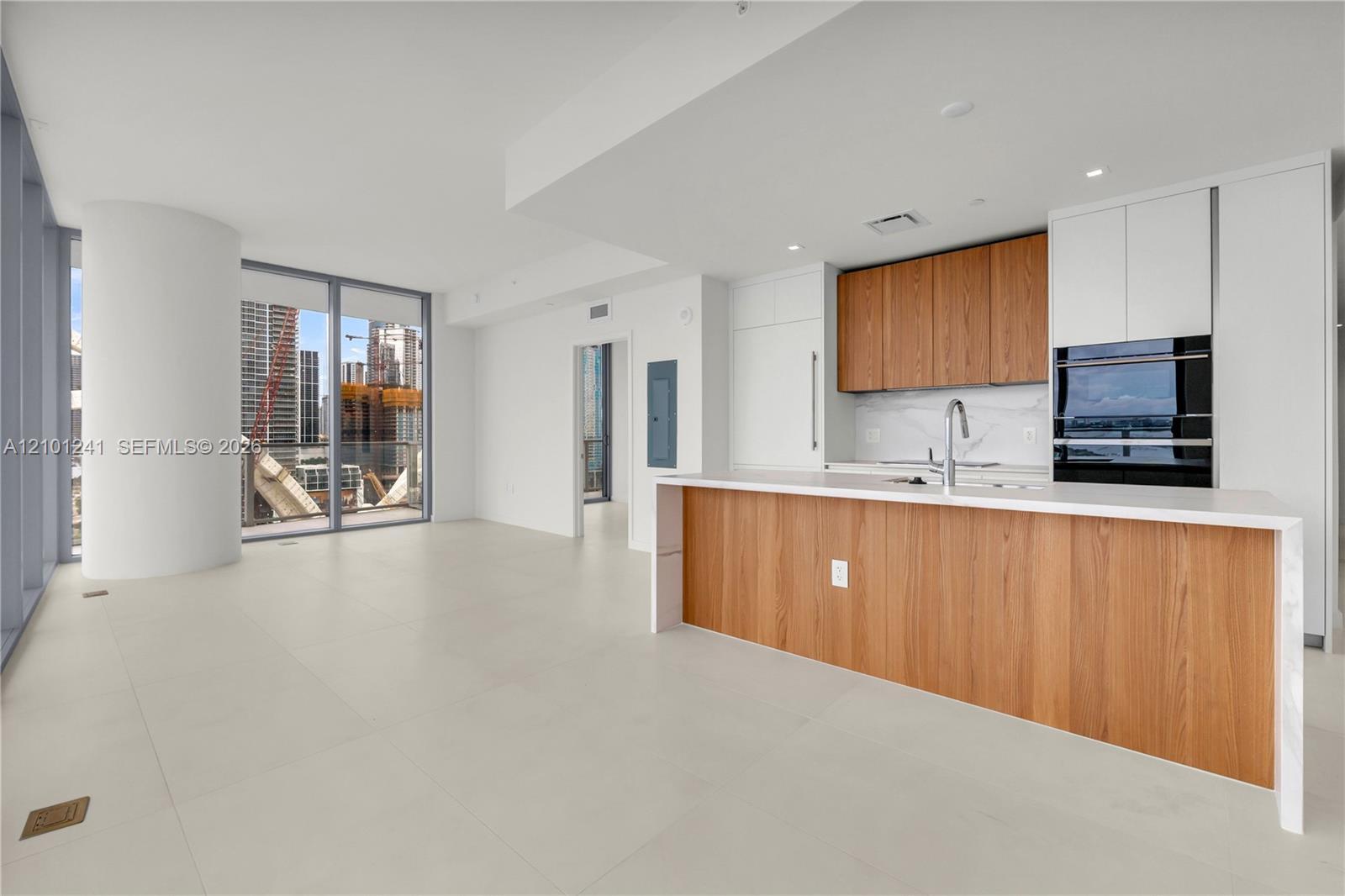 1400 Biscayne # 1901, Miami FL 33132 photo 4