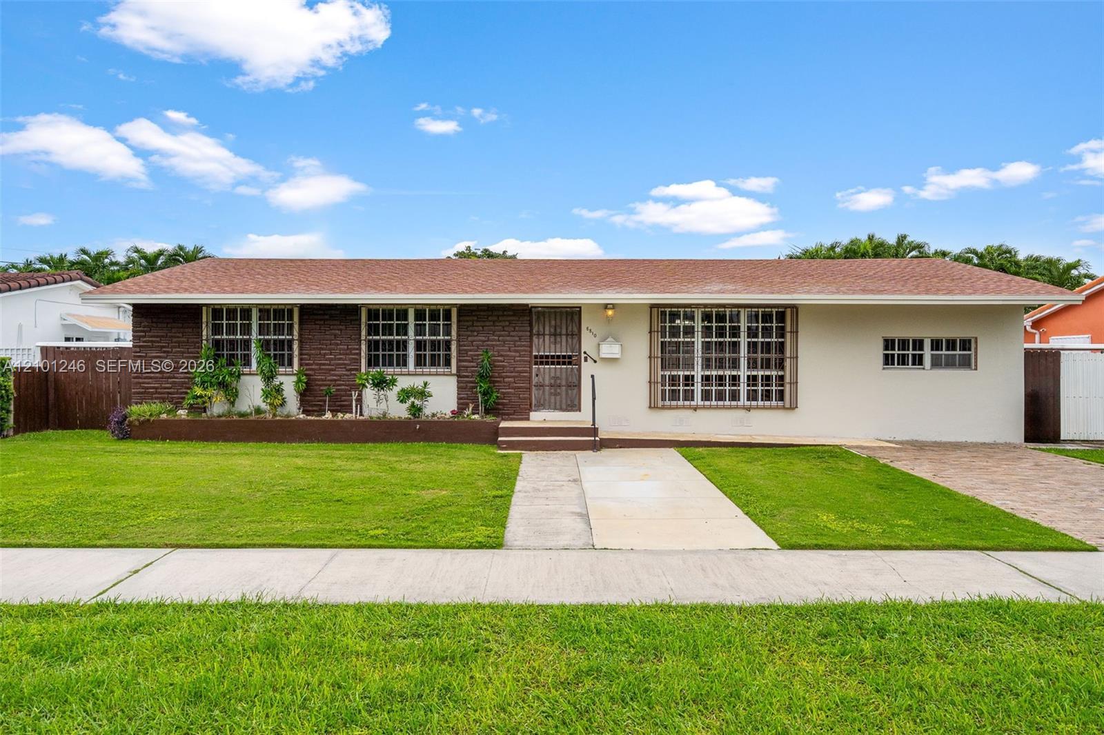 8810 SW 54th Ter, Miami FL 33165