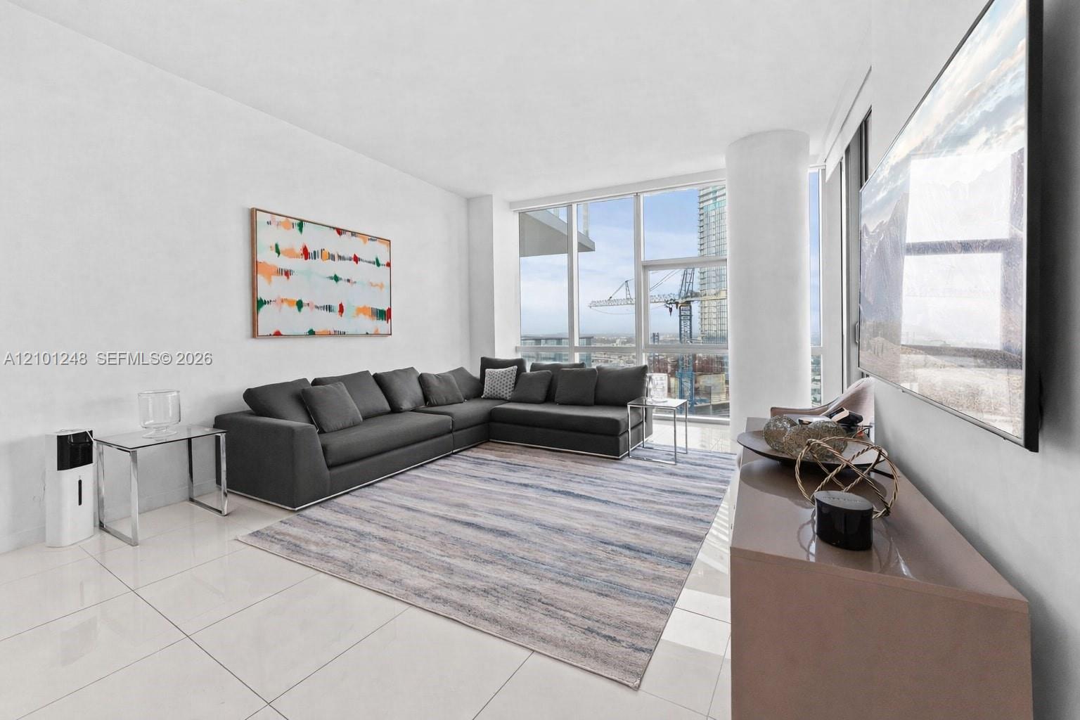 851 NE 1st Ave # 2601, Miami FL 33132 photo 4