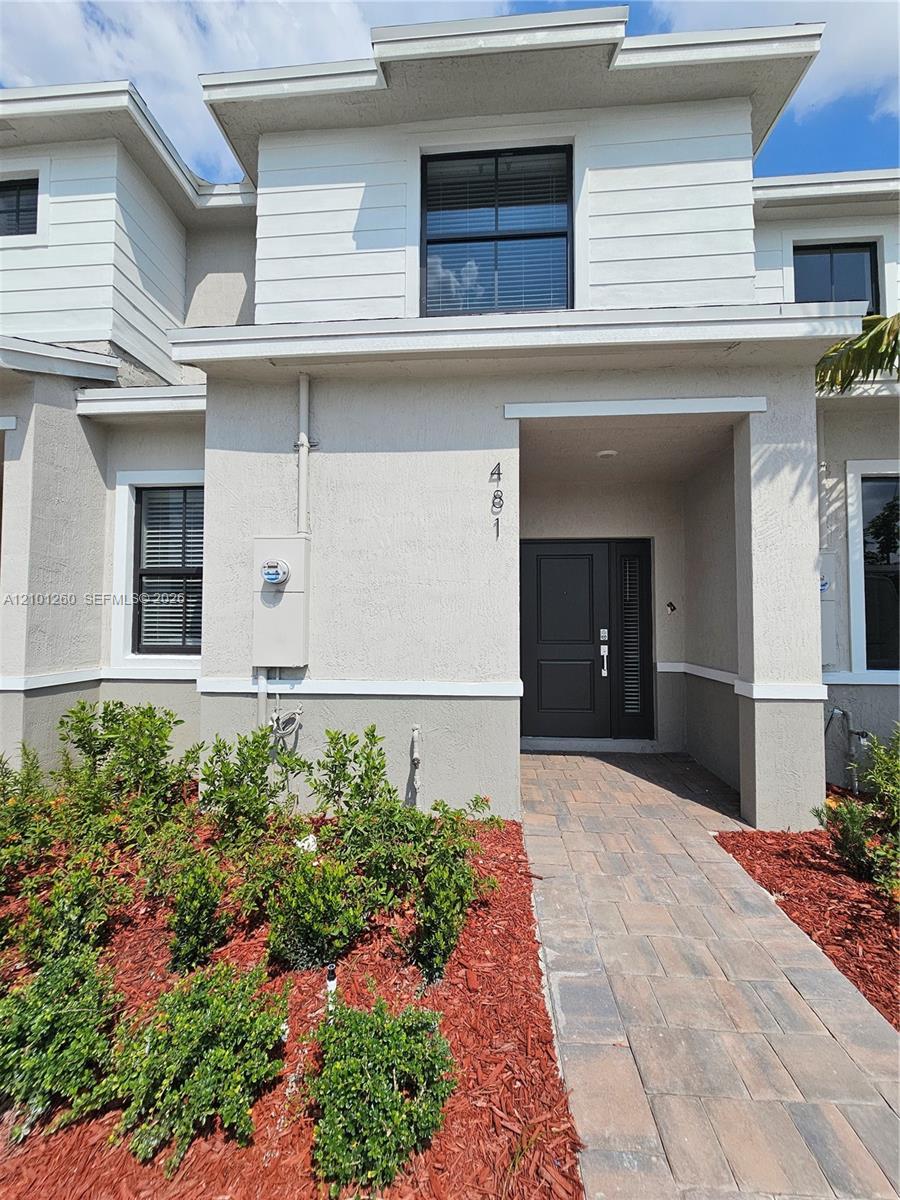 481 NE 15th St, Florida City FL 33034