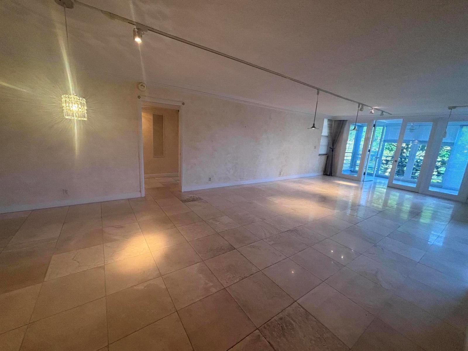806 CYPRESS GROVE Lane # 209, Pompano Beach FL 33069