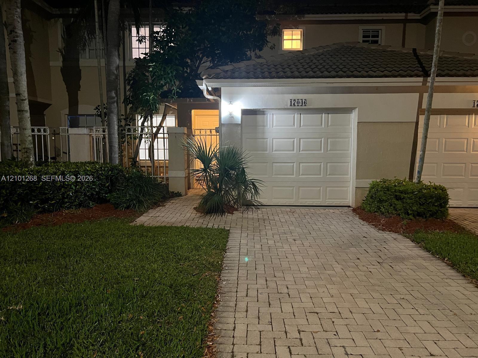 17046 NW 22nd St, Pembroke Pines FL 33028