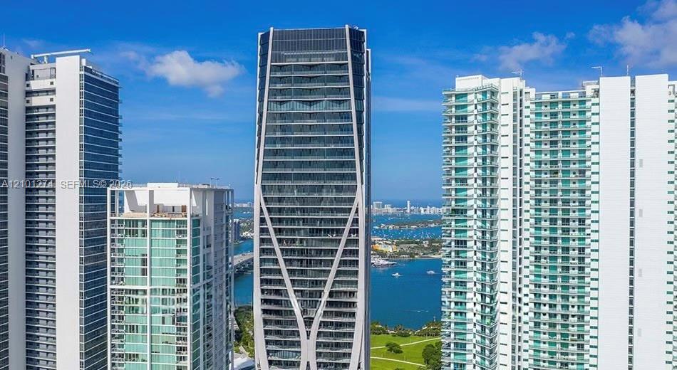 1000 Biscayne Blvd # 4402, Miami FL 33132 photo 2