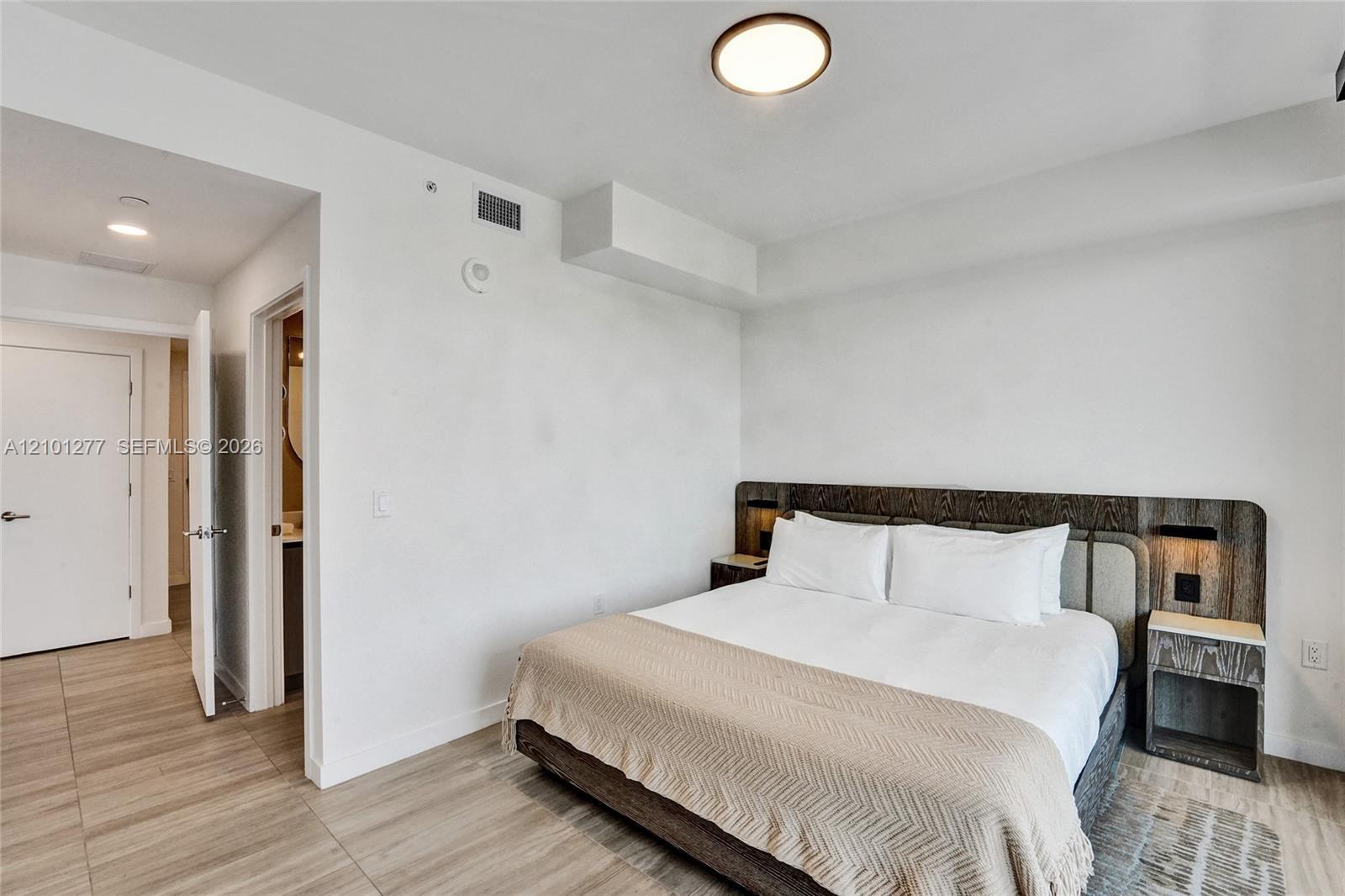 580 72nd St # 1110, Miami Beach FL 33141 photo 3