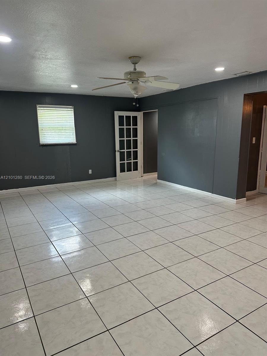 Pembroke Pines, FL 33023 photo 2