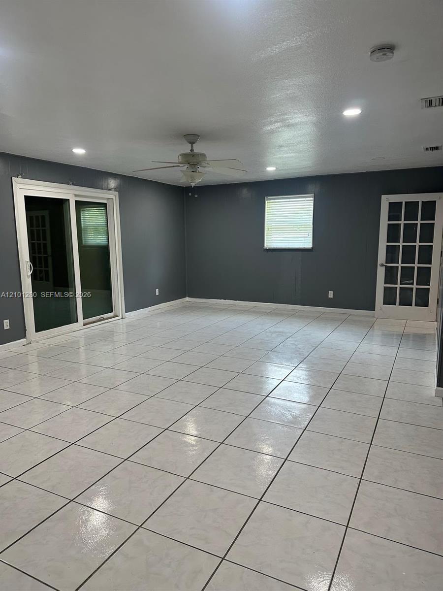 Pembroke Pines, FL 33023 photo 3