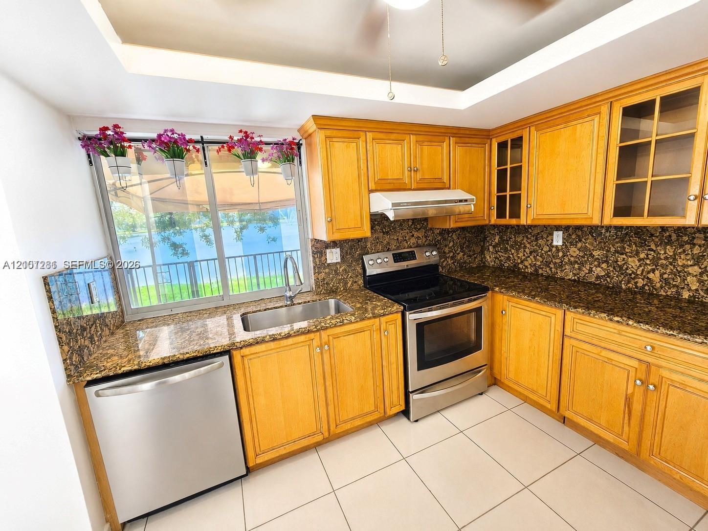9135 Fontainebleau Blvd # 7, Miami FL 33172 photo 4