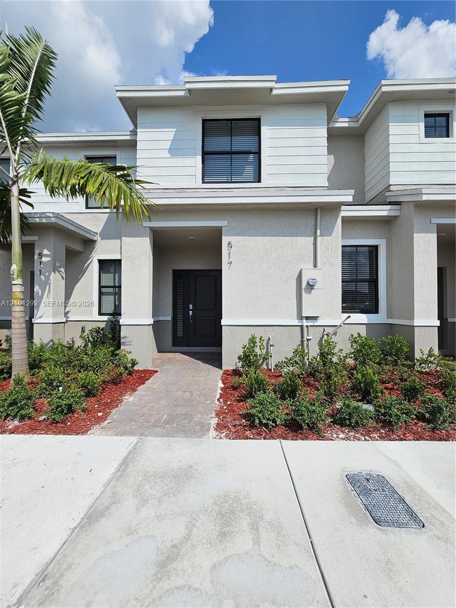 517 NE 15th St, Florida City FL 33034