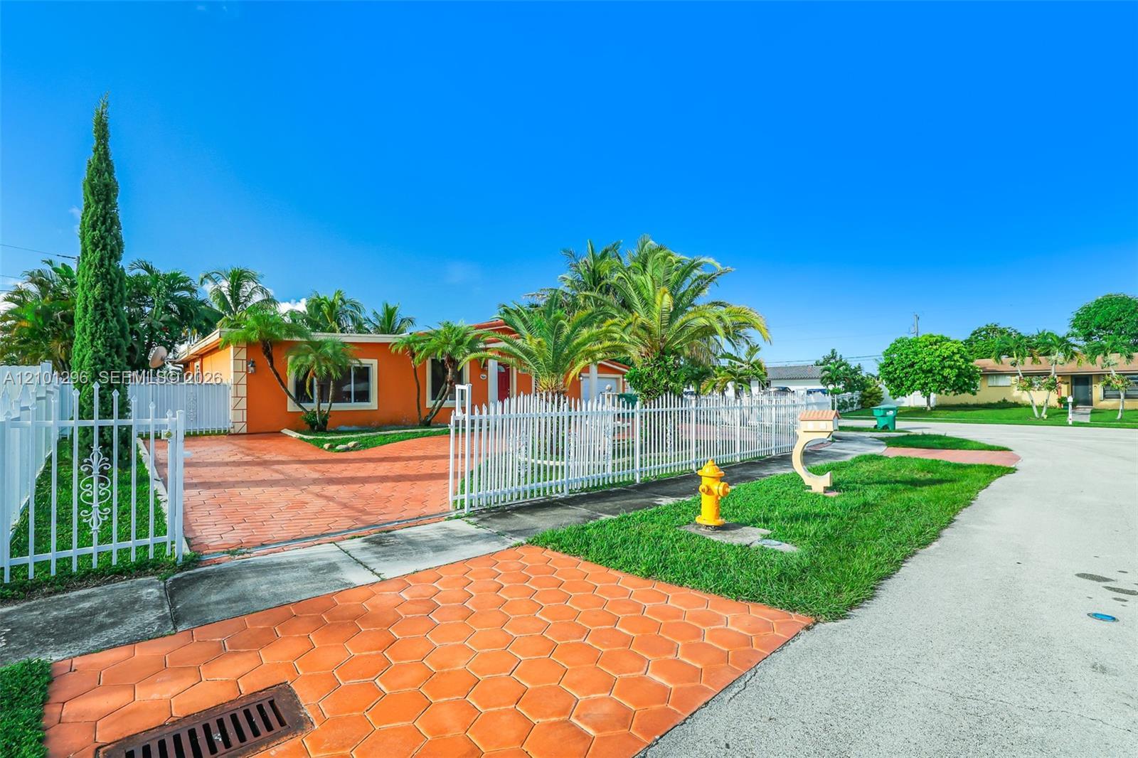 11840 SW 171st Ter, Miami FL 33177 photo 4