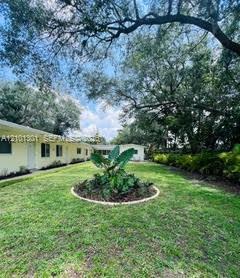 780 NE 122nd St # 3, North Miami FL 33161 photo 2