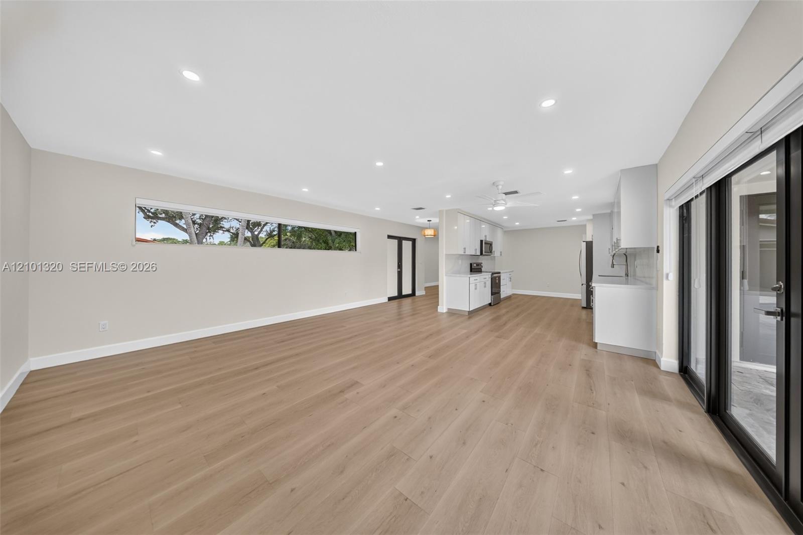 7020 Bamboo St, Miami Lakes FL 33014 photo 4