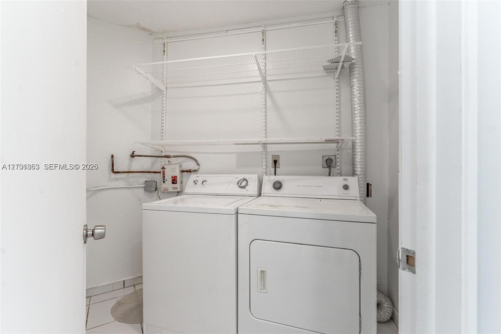 9411 Fontainebleau Blvd # 25, Miami FL 33172 photo 4
