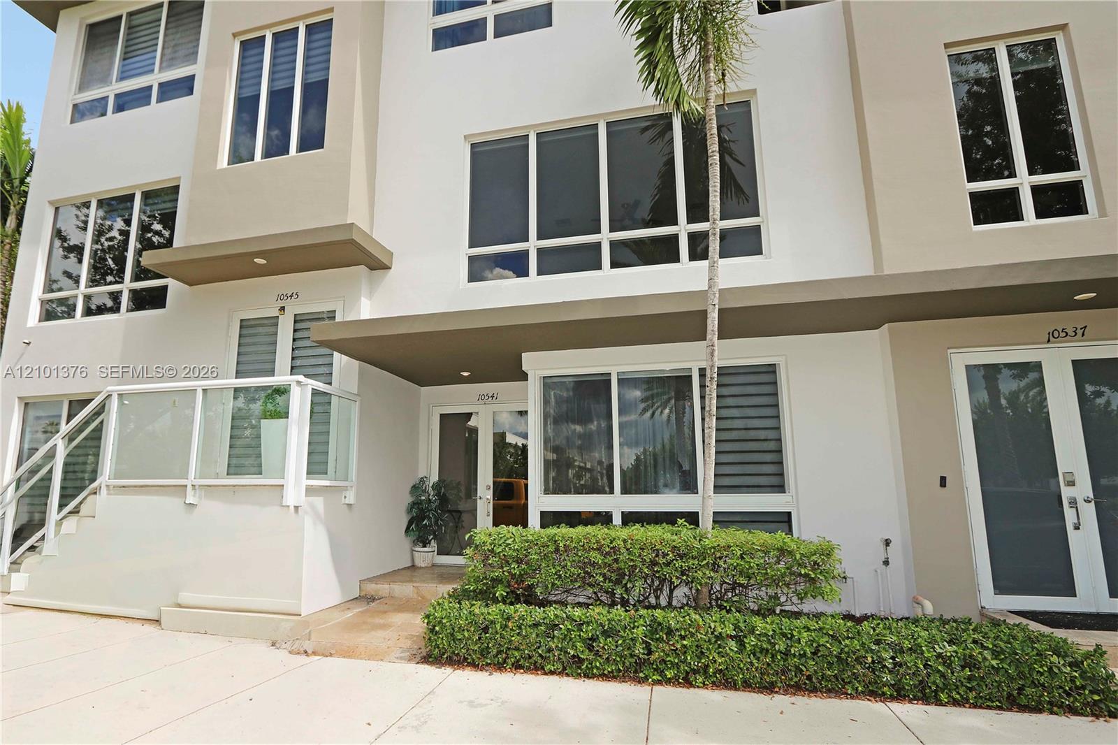 10541 NW 66th St # 0, Doral FL 33178 photo 2