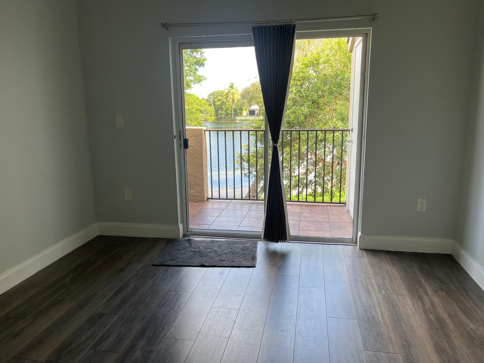 1791 NW 96TH Terrace # 4P, Pembroke Pines FL 33024 photo 2