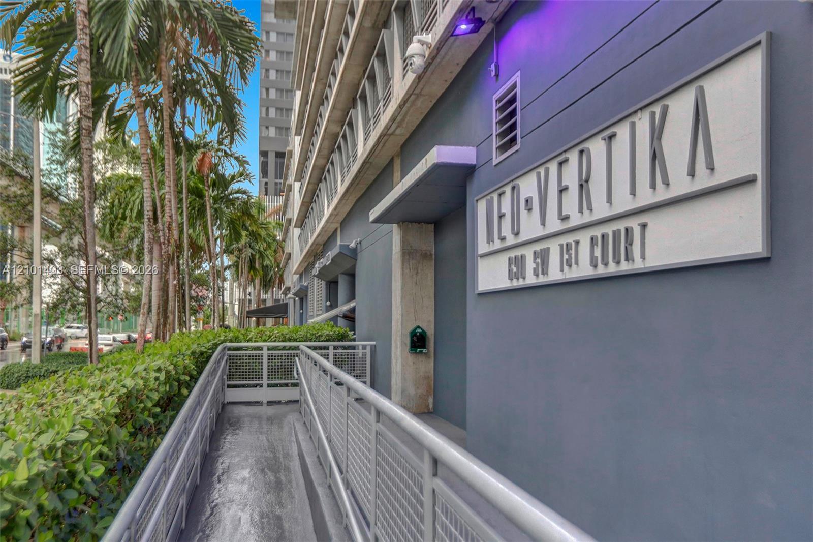 690 SW 1st Ct # 1828, Miami FL 33130
