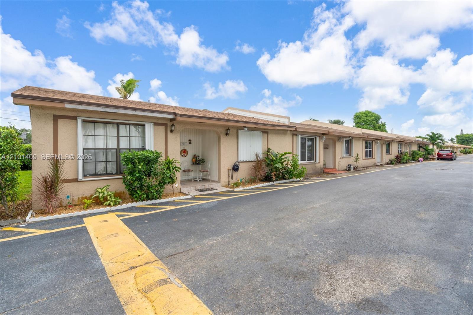 7810 Pembroke Rd, Miramar FL 33023 photo 2