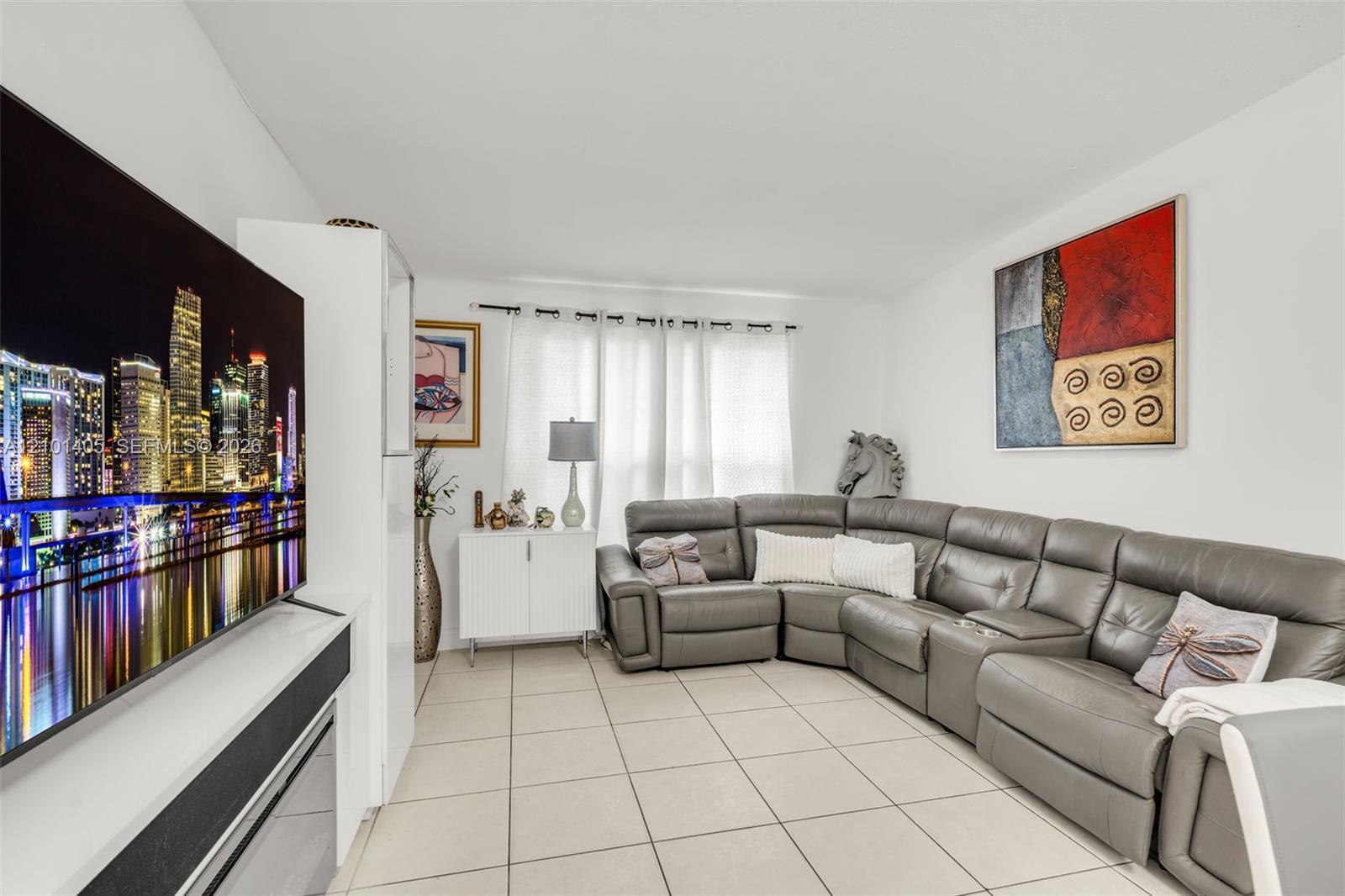 7810 Pembroke Rd, Miramar FL 33023 photo 4