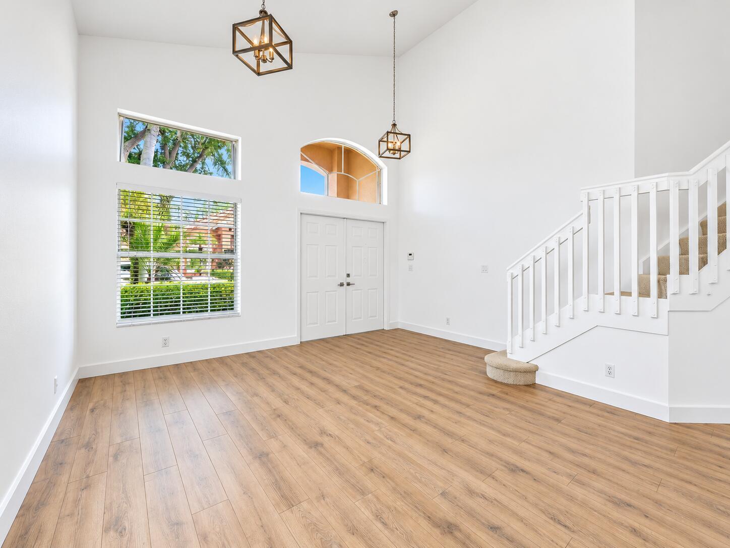 1045 Aspri Way, Riviera Beach FL 33418 photo 2