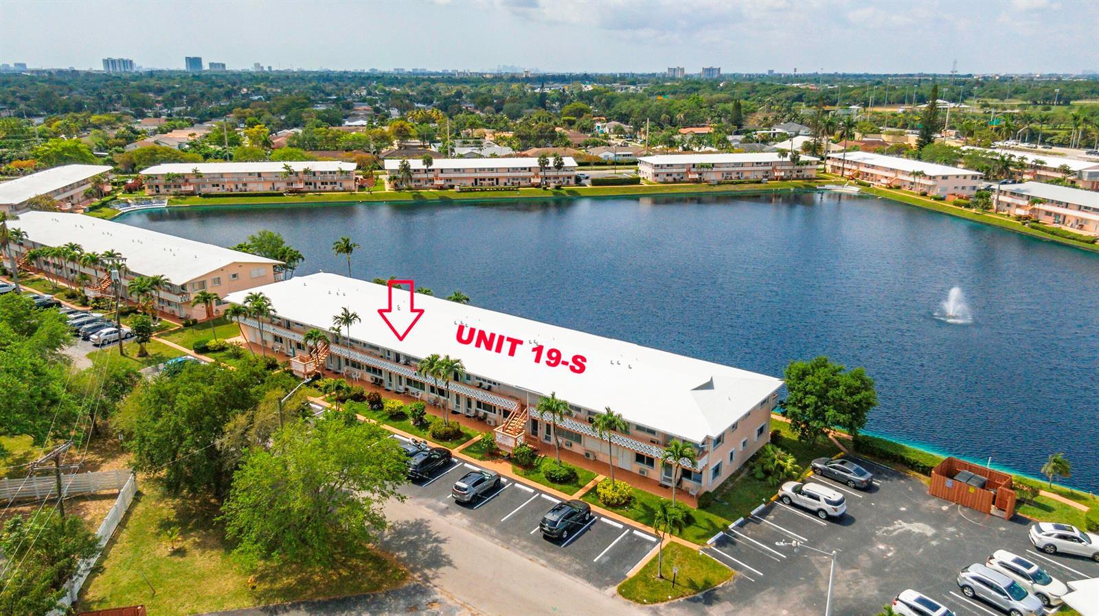 900 SW 10th Terrace # 19S, Hallandale Beach FL 33009 photo 4