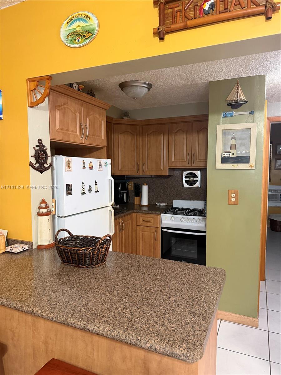2001 S Ocean Dr # 13, Hallandale Beach FL 33009 photo 4