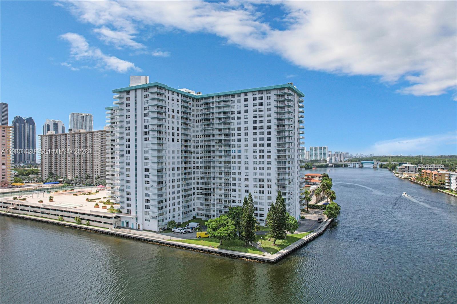 301 174th St # 1105, Sunny Isles Beach FL 33160 photo 4