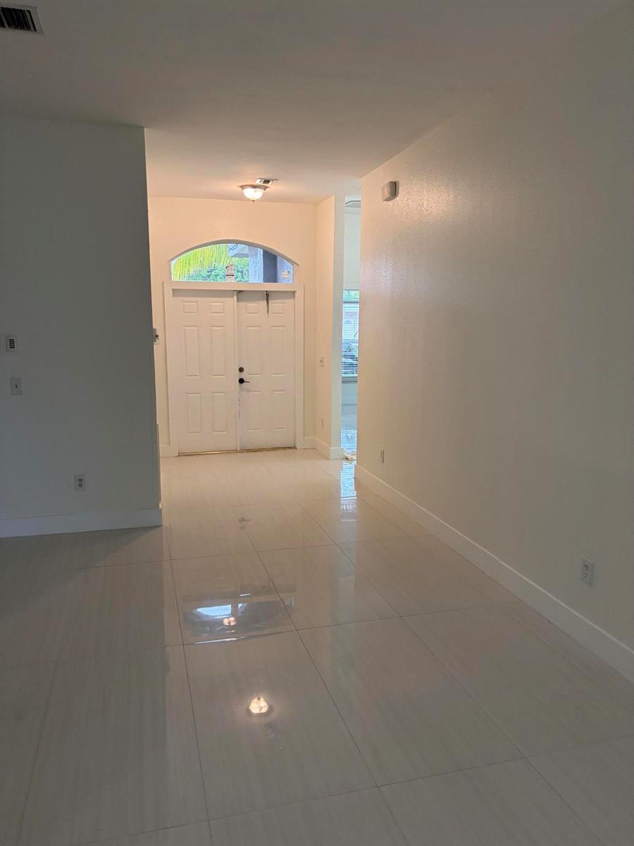 2514 NW 4TH Court, Pompano Beach FL 33069 photo 3