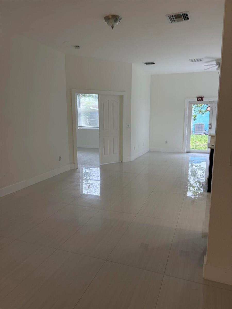2514 NW 4TH Court, Pompano Beach FL 33069 photo 5
