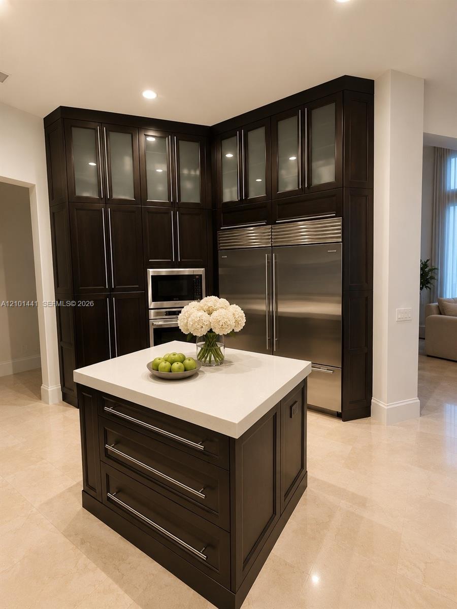 560 Coconut Palm Ter, Plantation FL 33324 photo 5