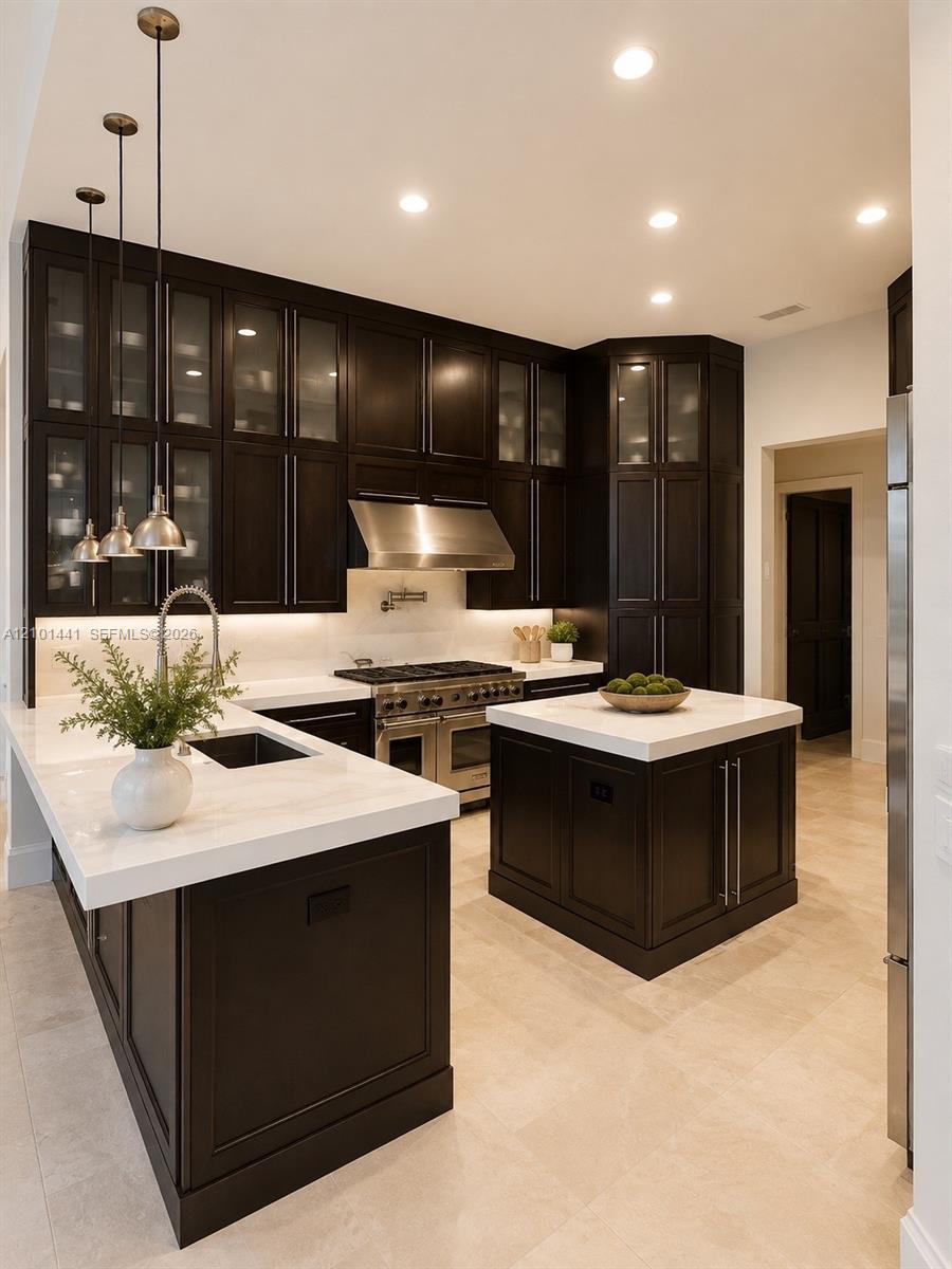 560 Coconut Palm Ter, Plantation FL 33324 photo 4