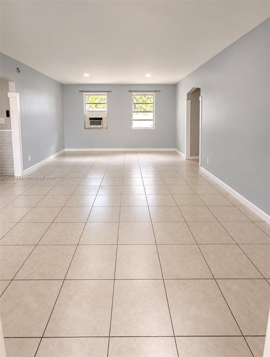 401 NW 43rd Ct # 4, Oakland Park FL 33309 photo 2