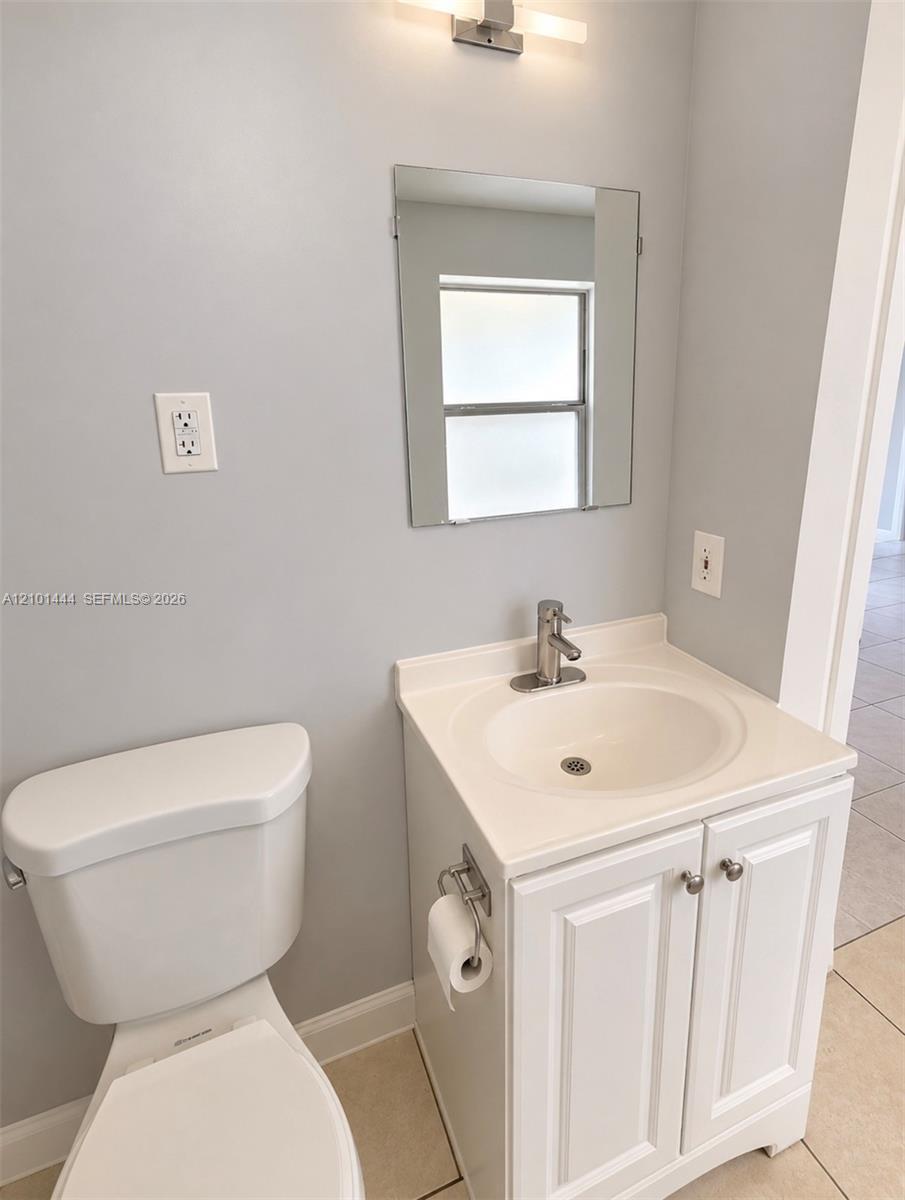 401 NW 43rd Ct # 4, Oakland Park FL 33309 photo 5