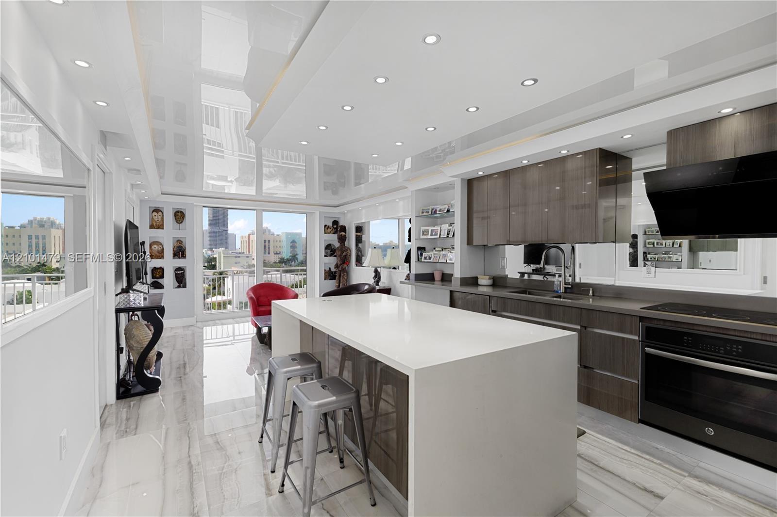 345 Ocean Dr # 705, Miami Beach FL 33139 photo 3