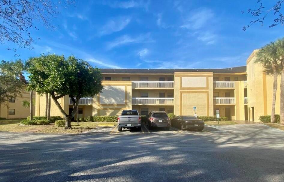 9000 NW 28TH Drive # 209, Coral Springs FL 33065