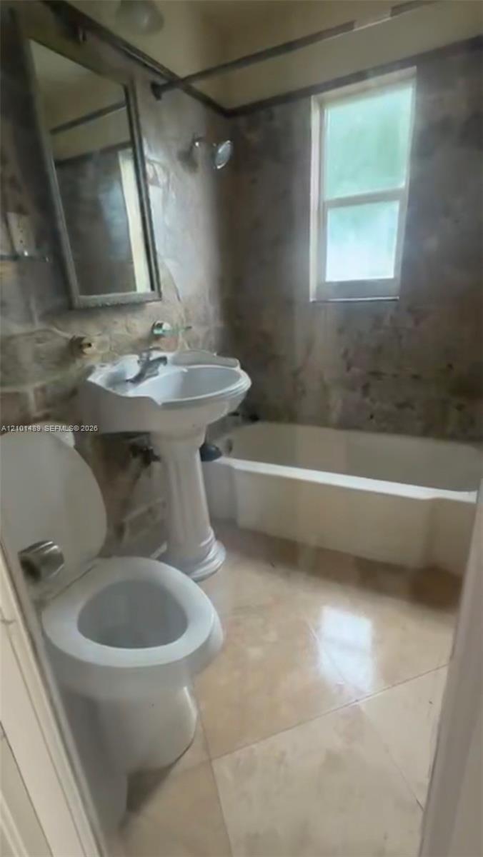 1319 NW 60th St # 8, Miami FL 33142 photo 4