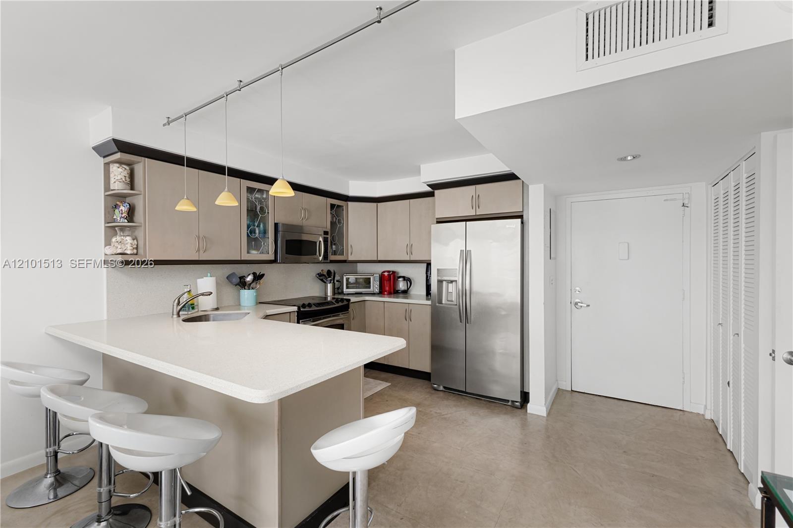 345 Ocean Dr # 812, Miami Beach FL 33139 photo 5