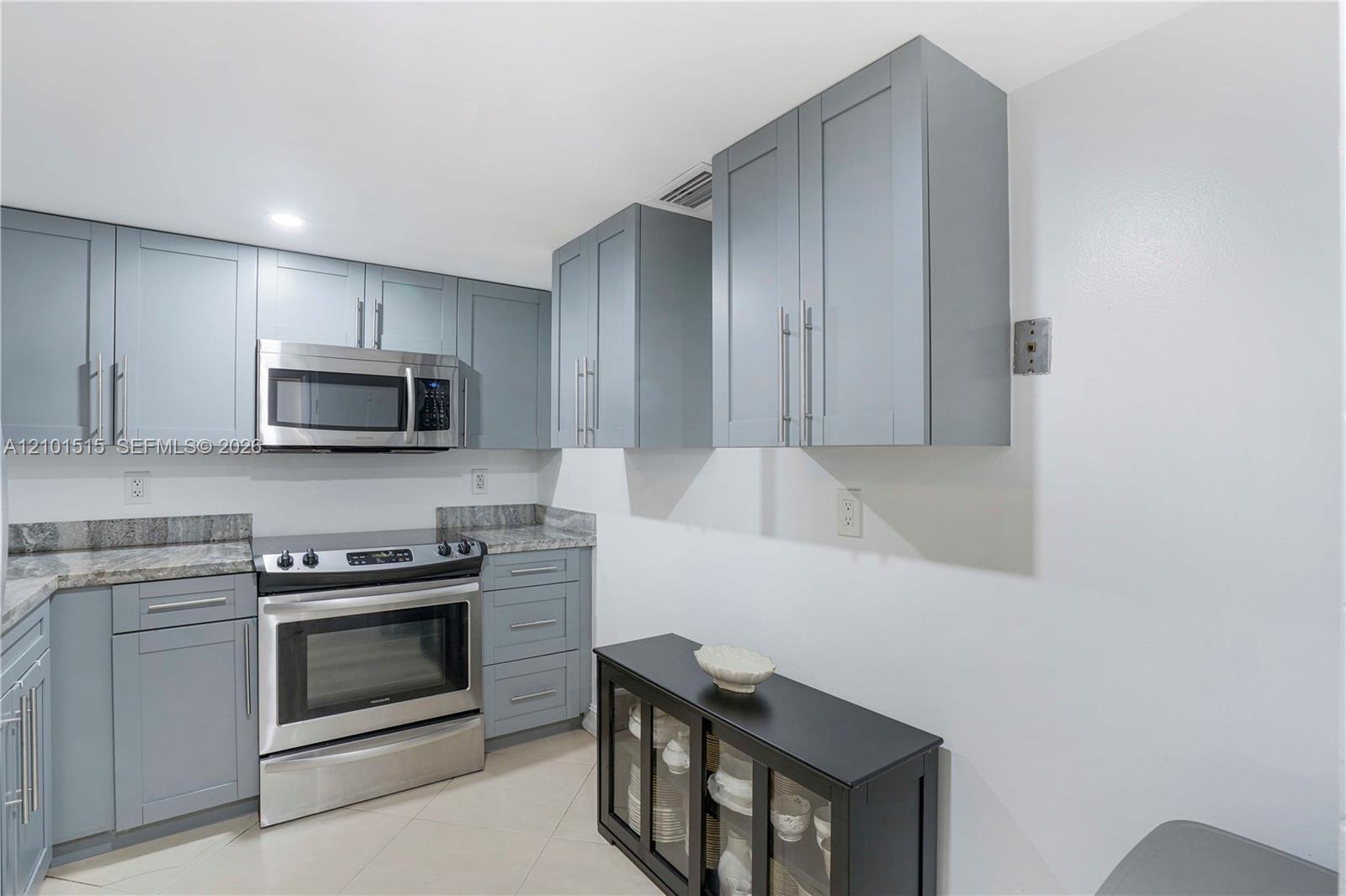 3900 N Hills Dr # 307, Hollywood FL 33021 photo 3
