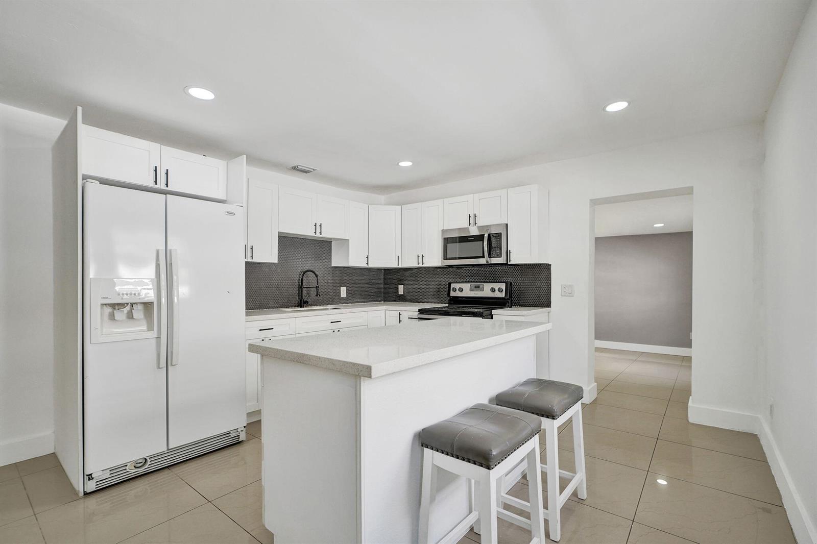 8224 NW 1ST Place, Miami FL 33150 photo 5