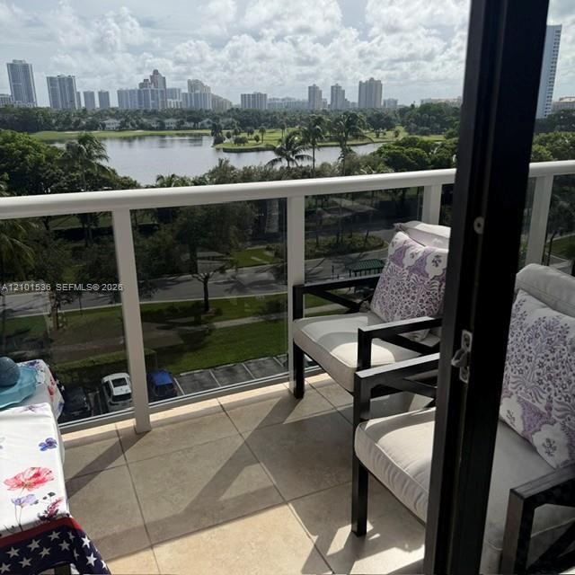 3675 N Country Club Dr # 705, Aventura FL 33180