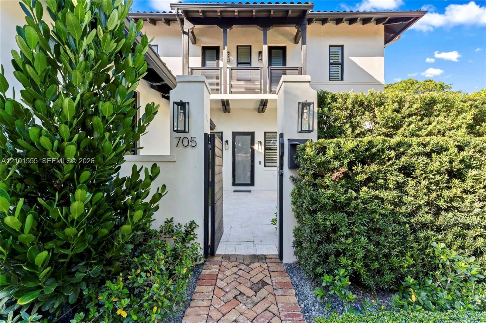 705 Madeira Ave, Coral Gables FL 33134 photo 3