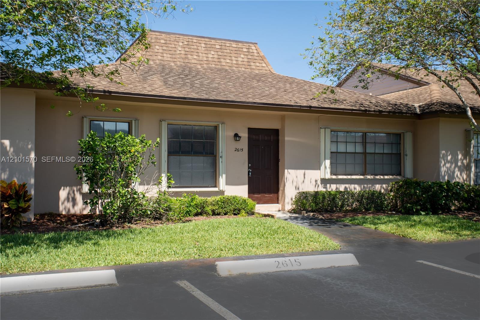 2615 SW 74th Ter, Davie FL 33314 photo 4