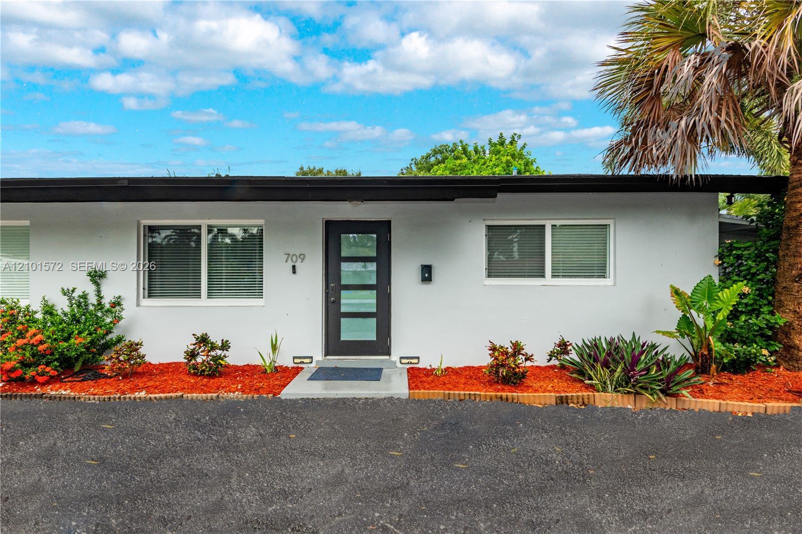 709 SW 14th Ct # 2, Fort Lauderdale FL 33315 photo 2