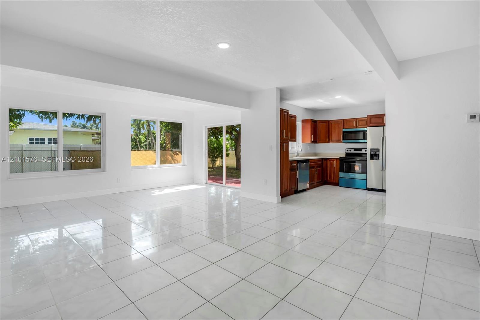 7612 Plantation Blvd, Miramar FL 33023 photo 4