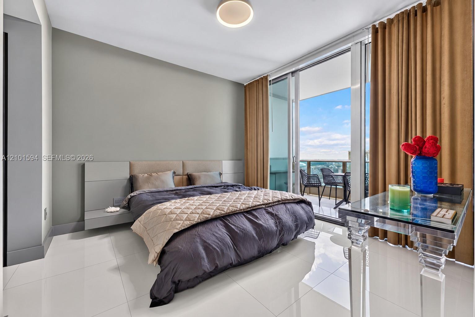 200 Biscayne Boulevard Way # 5010, Miami FL 33131 photo 5