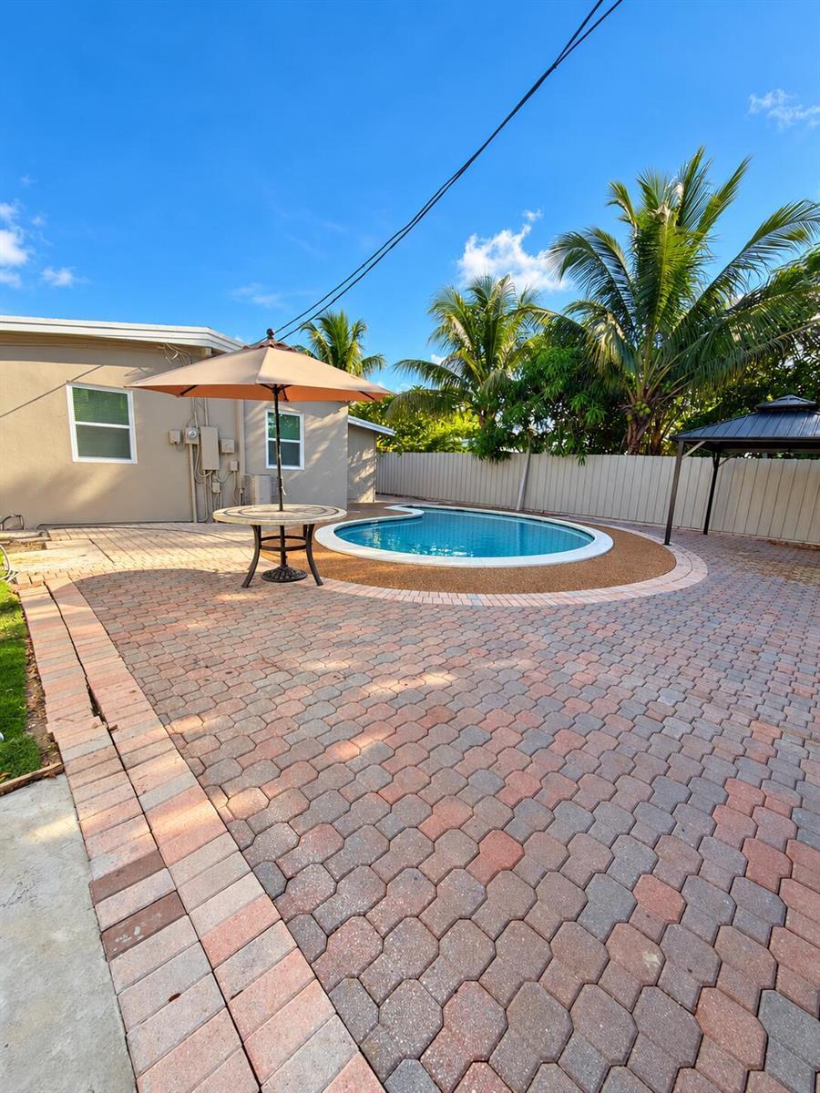 1500 NE 42ND Court, Pompano Beach FL 33064 photo 5