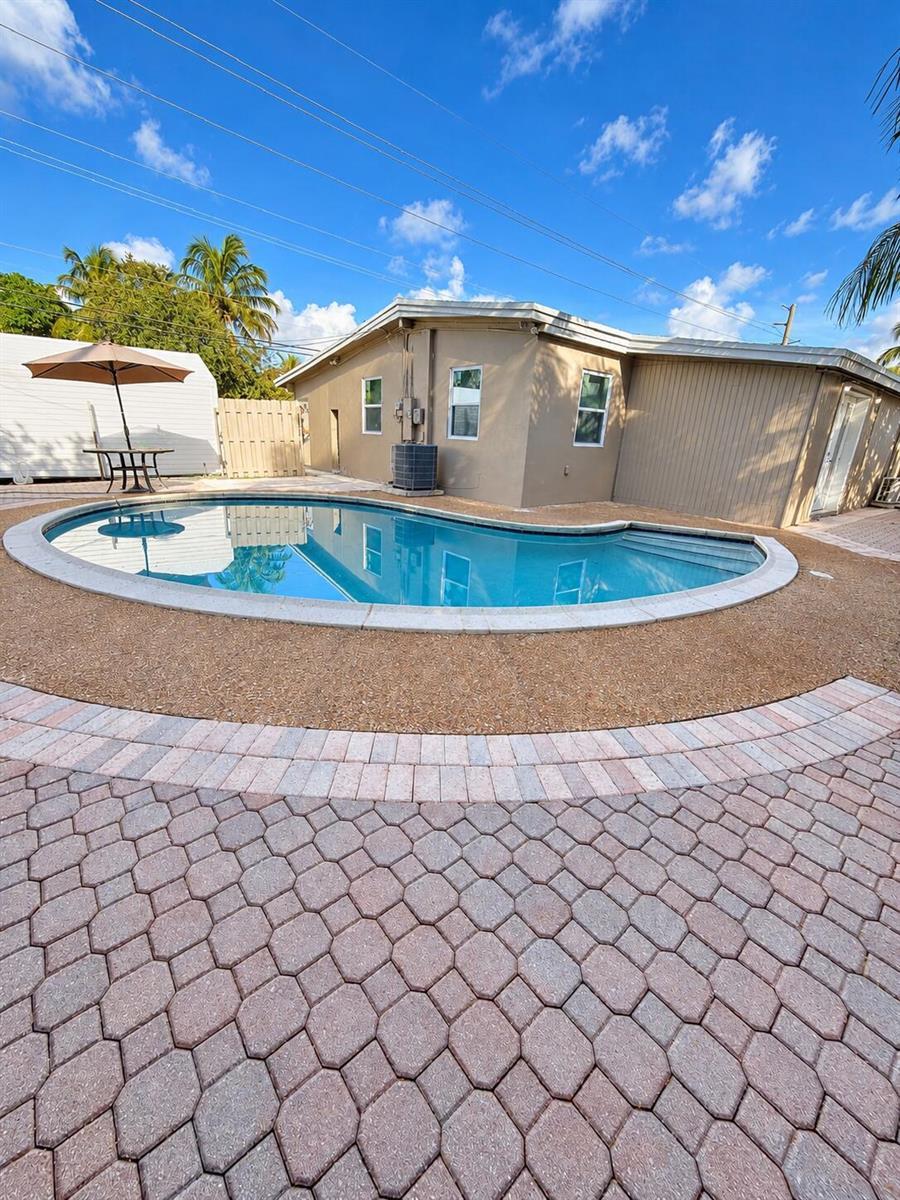 1500 NE 42ND Court, Pompano Beach FL 33064 photo 4