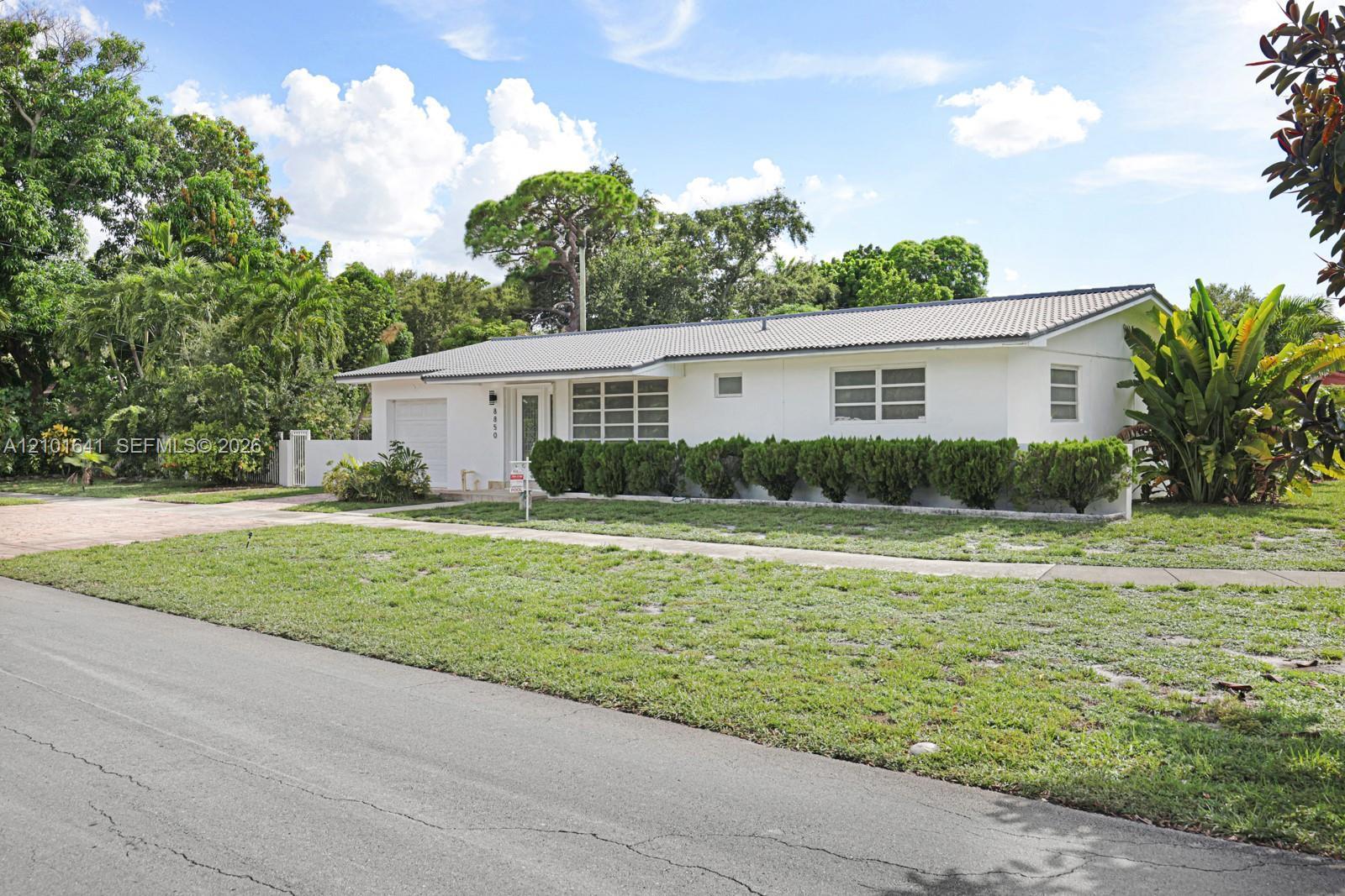 8850 NE 4th Ave, El Portal FL 33138 photo 2