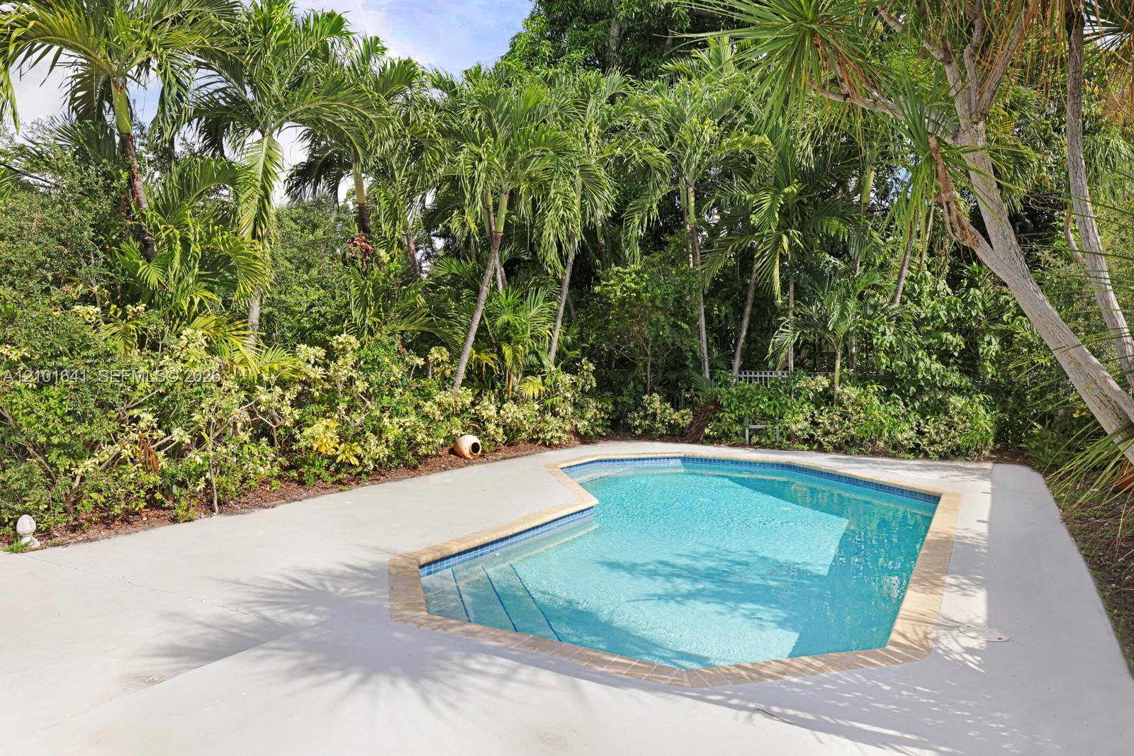 8850 NE 4th Ave, El Portal FL 33138 photo 4