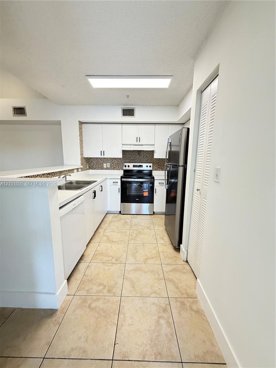 2021 Renaissance Blvd # 304, Miramar FL 33025 photo 5