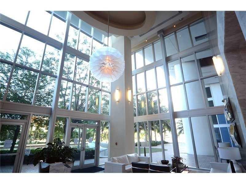 185 SW 7th St # 3006, Miami FL 33130 photo 3